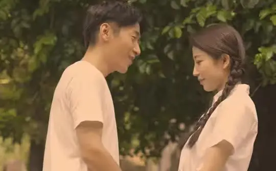 《浪子回头回到1992》：一场穿越时空的救赎之旅，重燃热血的年代回忆！